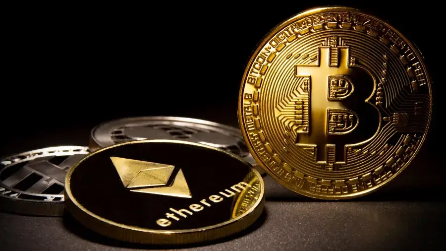 Крипторынок растет на нулевой вероятности падения процентов по кредитам: что дальше