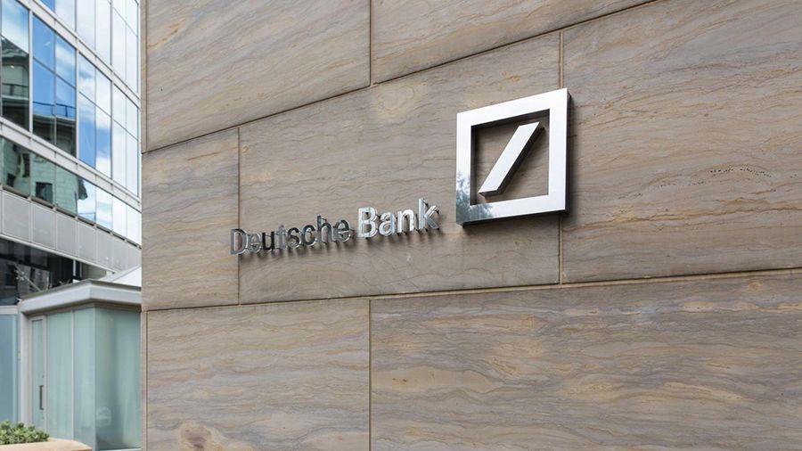  Deutsche Bank:    BTC    $60 000