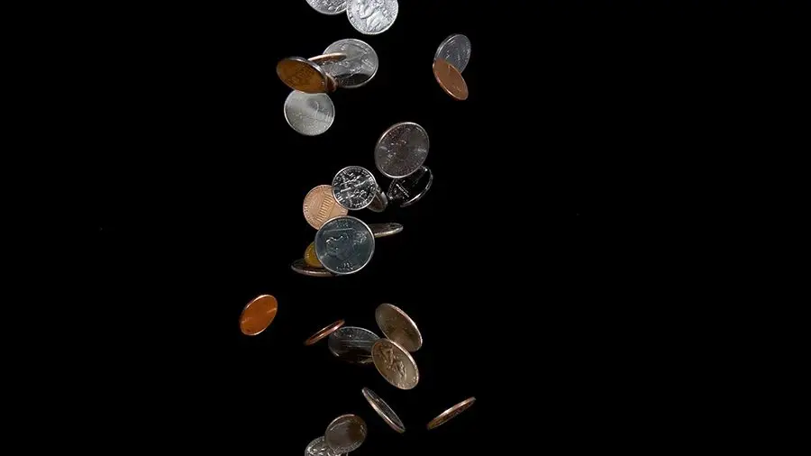 Майнеры снова выводят на биржи больше BTC, чем добывают