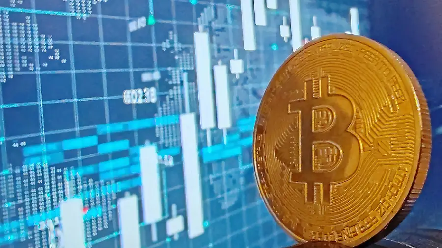 Дорогая нефть и обновления альткоинов: новый обзор рынка криптовалют