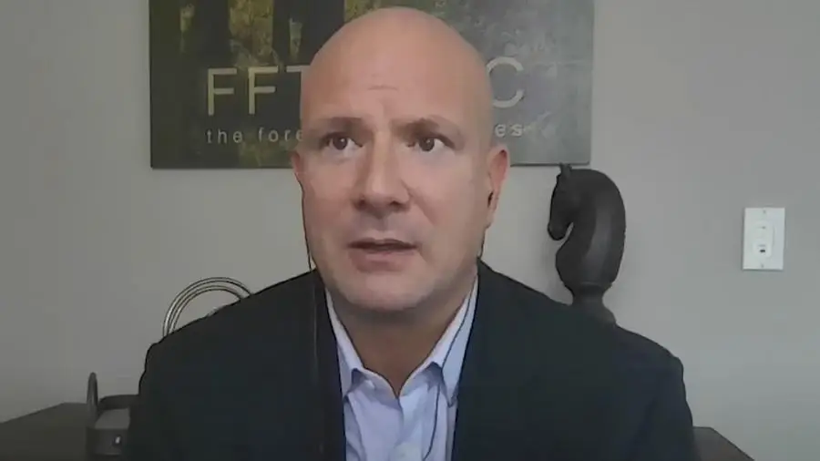 Macro Strateg Luke Gromom: High oil prices can help bitcoin