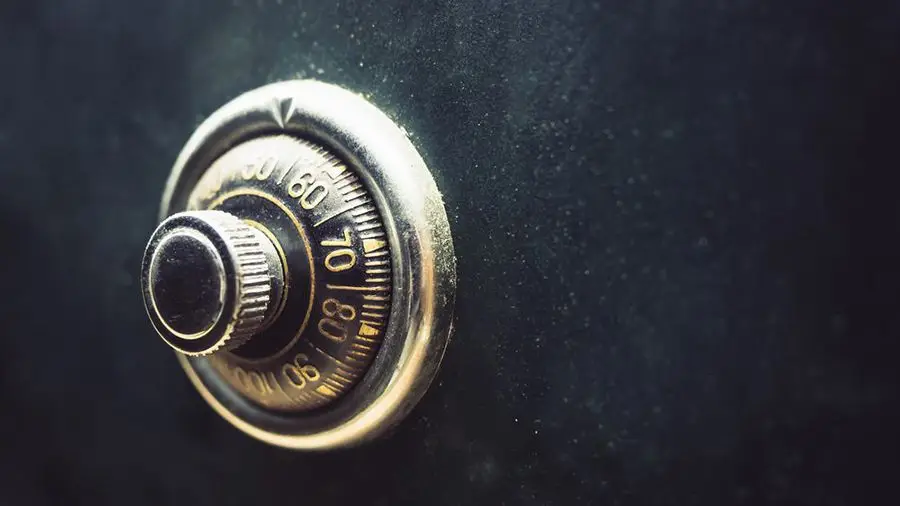 Аналитик eToro: биткоин – надежная гавань для профессиональных инвесторов Аналитик eToro: биткоин – надежная гавань для профессиональных инвесторов