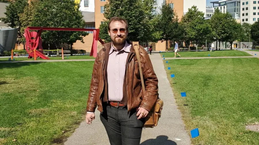 Основатель Cardano Чарльз Хоскинсон: «SEC превратит США в оруэлловскую антиутопию»