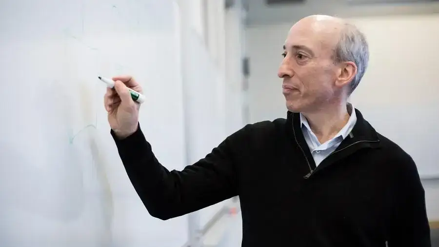 Гэри Генслер: Биткоин на голову выше остальных криптовалют Гэри Генслер: Биткоин на голову выше остальных криптовалют