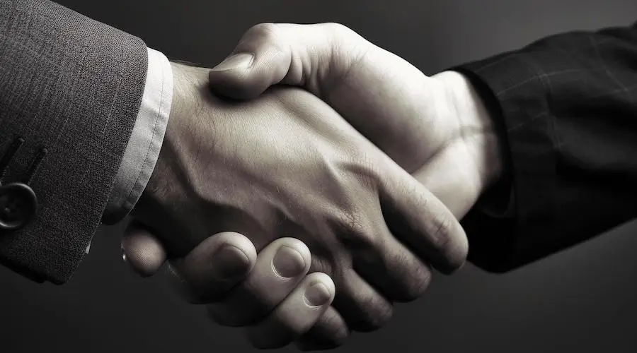 Одна из крупнейших финансовых групп Азии собралась купить корейскую криптобиржу