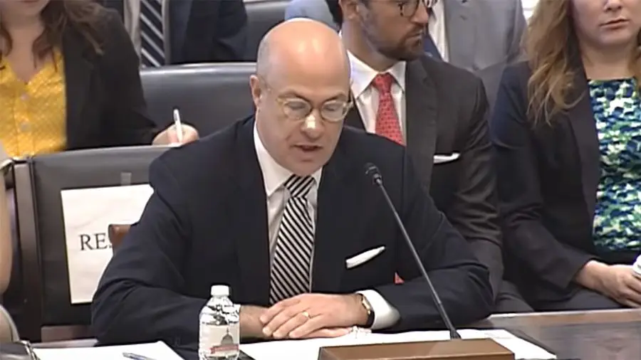 Председатель CFTC: «институциональные инвесторы помогут криптовалютному рынку стать зрелым»