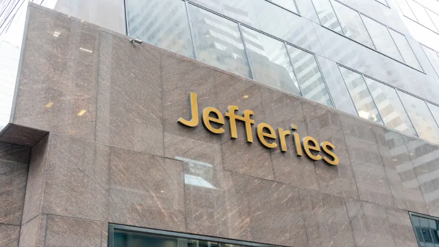 Jefferies: Курс биткоина находится в прямой корреляции с исходом выборов президента США