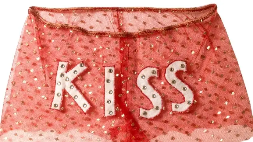 Нижнее белье Мадонны выставили на продажу в виде NFT Нижнее белье Мадонны выставили на продажу в виде NFT