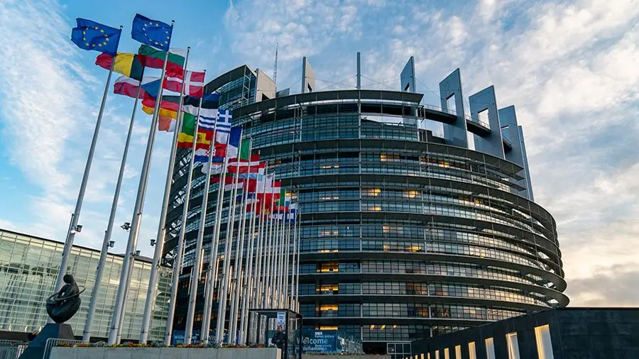Депутат Европарламента: «мы не должны позволить Facebook стать Центральным банком»