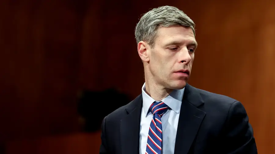 Американский чиновник призвал не ограничивать криптокомпании в получении банковских лицензий