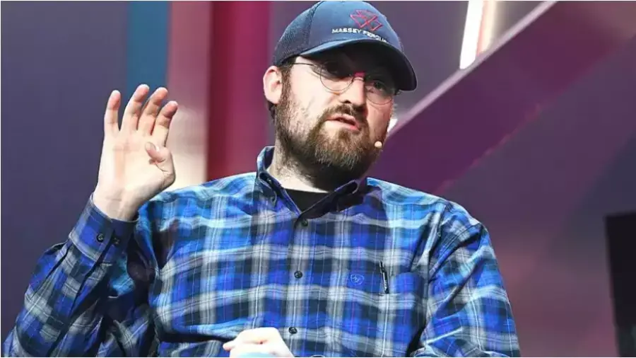 Хоскинсон предложил США использовать его блокчейн для аудита госбюджета Хоскинсон предложил США использовать его блокчейн для аудита госбюджета