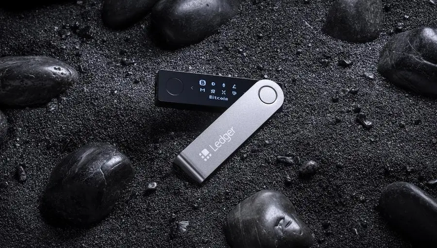 На российском маркетплейсе нашли кошельки Ledger со шпионскими модулями