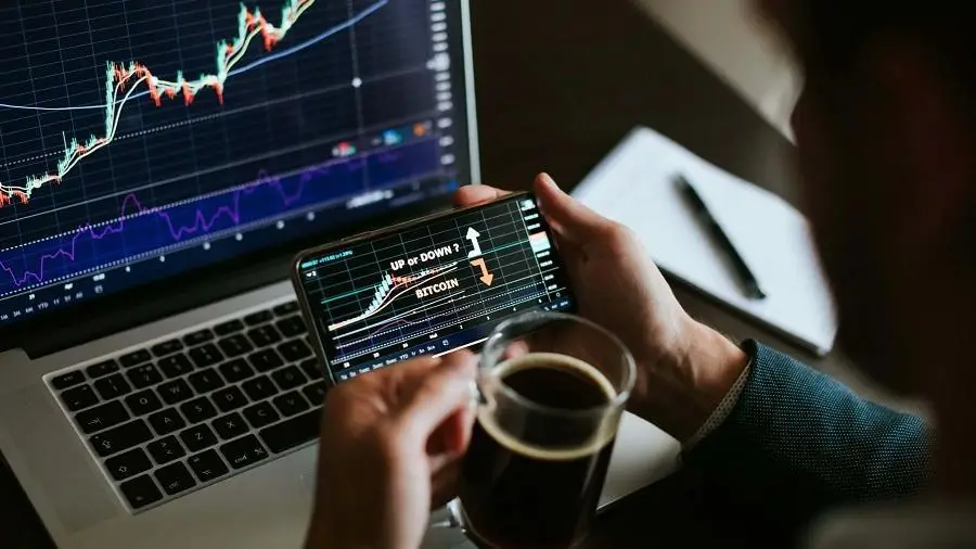 Вывод средств из ETF может быть сигналом на покупку биткоина — Santiment