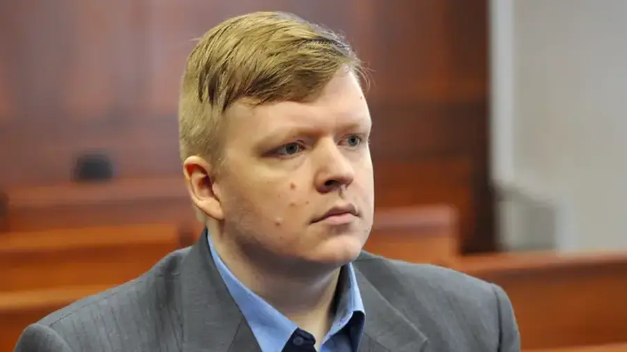 The programmer was detained after the transfer of 468 bitcoins to the ex-minister of justice