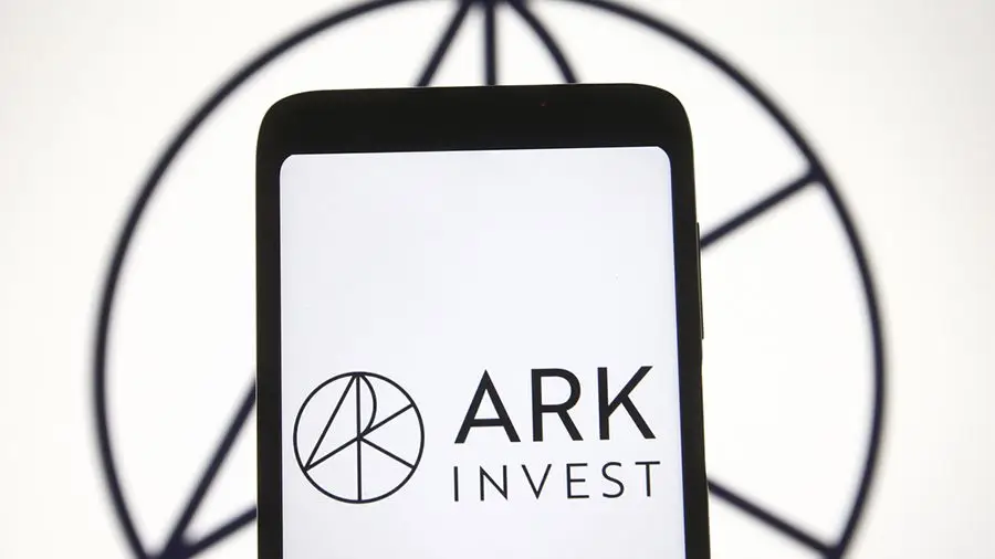 ARK Invest и 21Shares подали в SEC заявку на запуск ETF на биткоин
