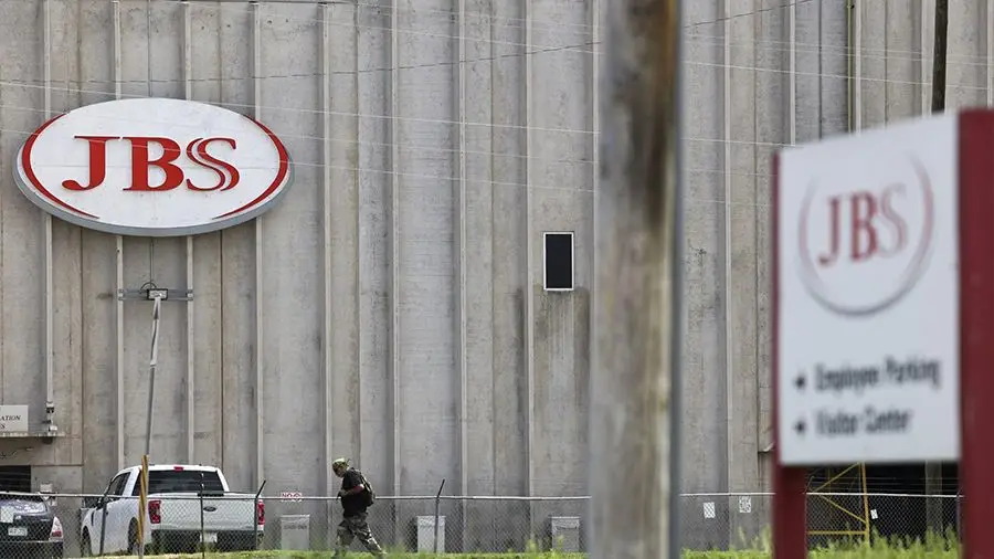 JBS Holdings заплатила хакерам REvil выкуп $11 млн в BTC JBS Holdings заплатила хакерам REvil выкуп $11 млн в BTC