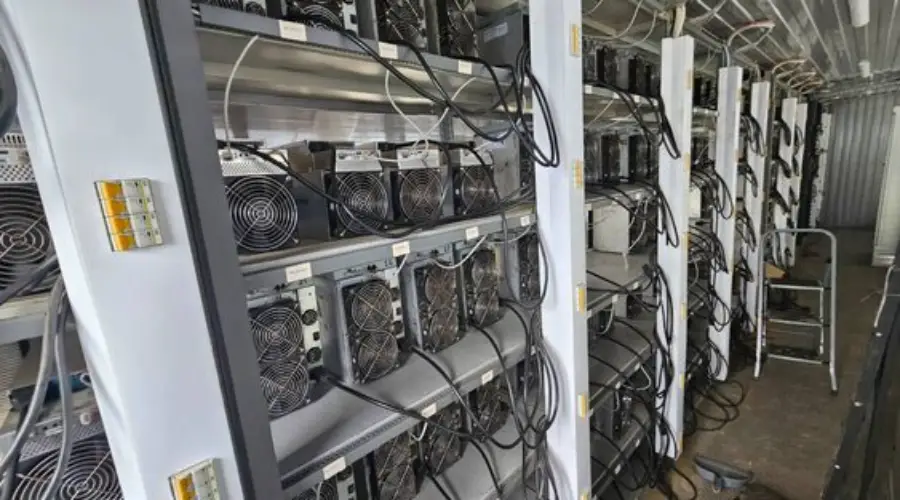 В Тюменской области энергетик организовал четыре незаконные фермы для майнинга В Тюменской области энергетик организовал четыре незаконные фермы для майнинга