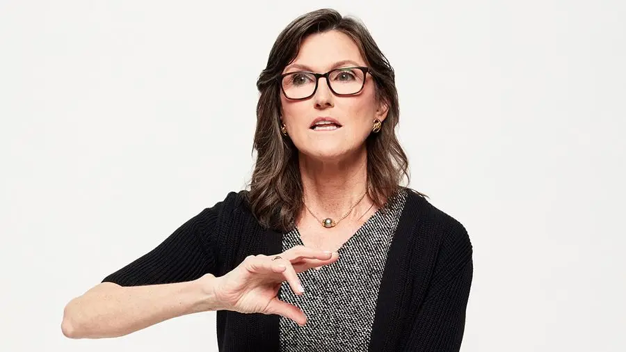 Кэтрин Вуд: «SEC может одобрить ETF на биткоин при рыночной капитализации BTC в $2 трлн» Кэтрин Вуд: «SEC может одобрить ETF на биткоин при рыночной капитализации BTC в $2 трлн»