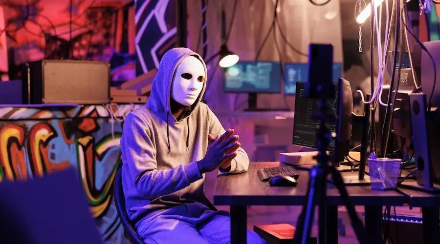 Хакеры за две атаки украли криптоактивы более чем на $34 млн