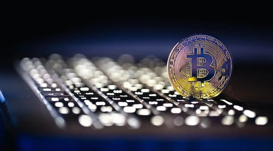 60% крупных банков США готовы работать с биткоином — исследование