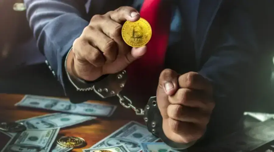 Группа из 23 человек помогала отмывать криптовалюту для фишинговой платформы