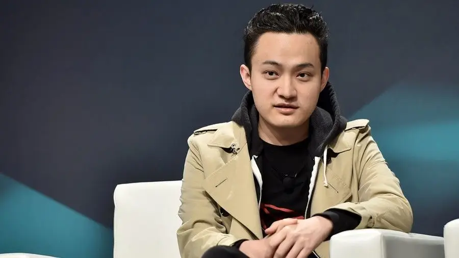 Джастин Сан обменял более $773 000 на свой стейблкоин USDD Джастин Сан обменял более $773 000 на свой стейблкоин USDD