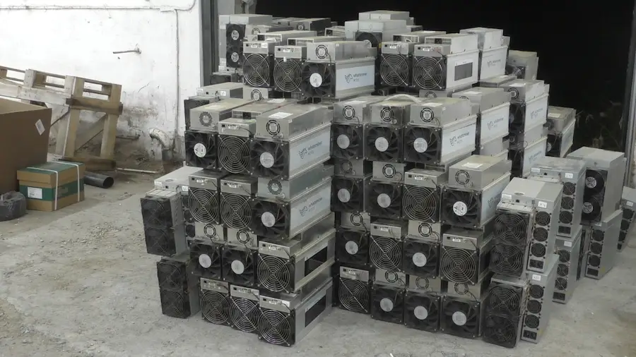 В Свердловской области полиция успешно ликвидировала две крупные майнинговые фермы В Свердловской области полиция успешно ликвидировала две крупные майнинговые фермы