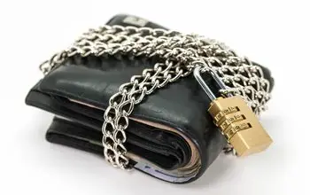 Кошелек в цепях