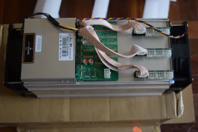 Antminer S9 5