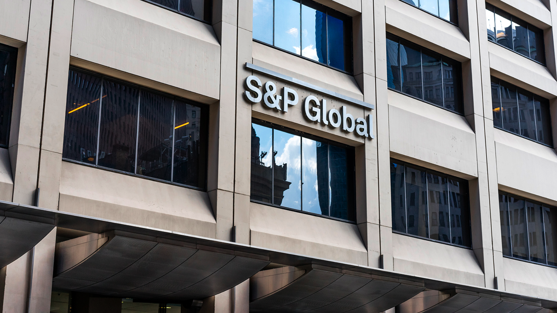 S&P Global понизило долгосрочный кредитный рейтинг Coinbase