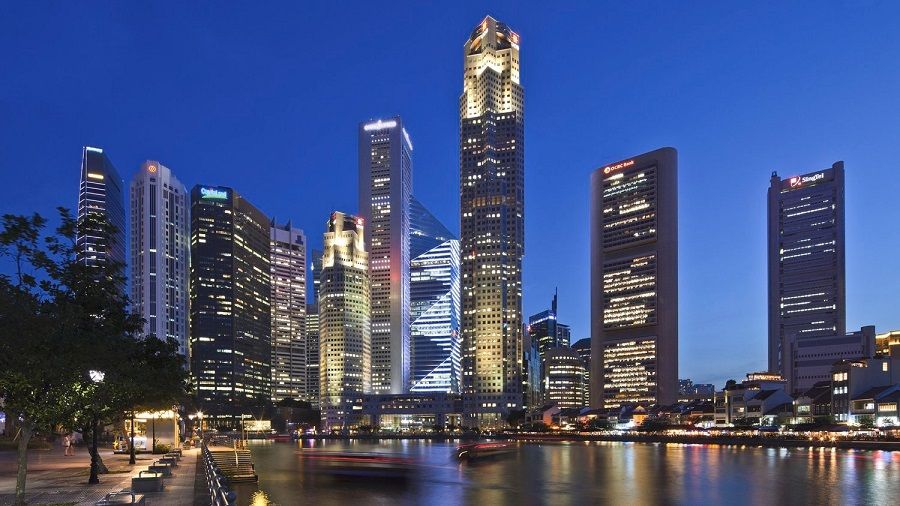 Сингапур запретил рекламу криптовалют и установку криптоматов