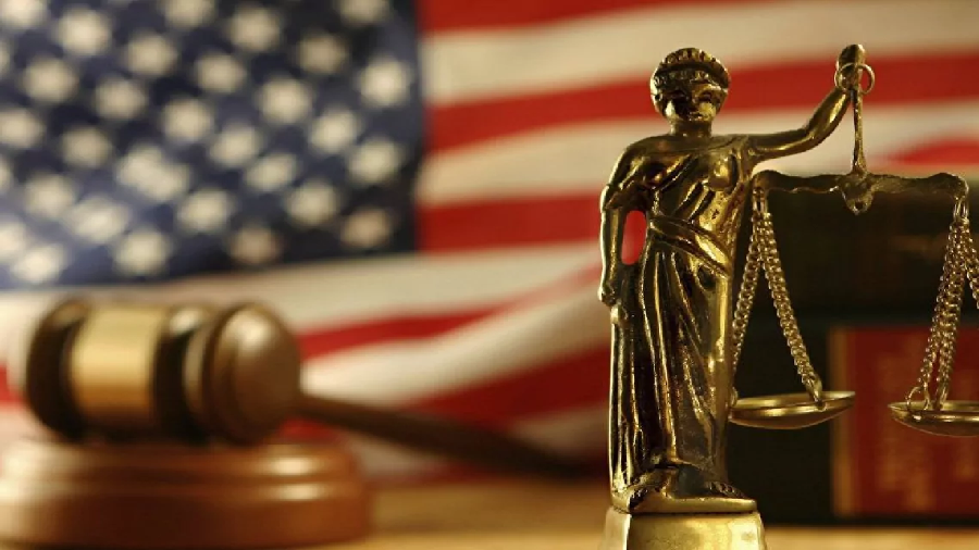 Верховный суд США: Решения по делам о мошенничестве с ценными бумагами должны принимать присяжные