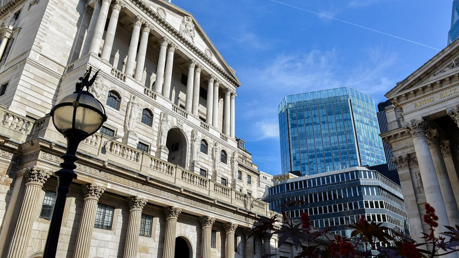 Банк Англии создает финансовую «подушку» из-за связанных с криптовалютами рисков