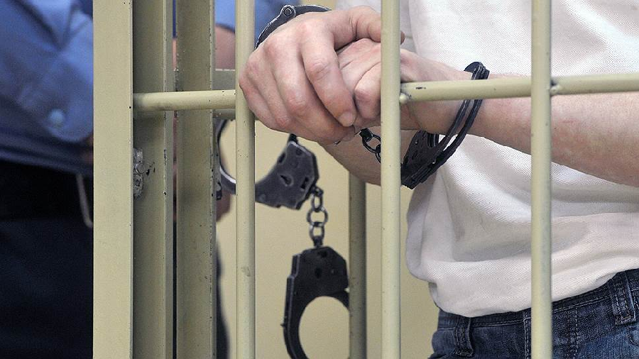 Житель штата Мичиган получил более десяти лет тюрьмы за продажу наркотиков и оружия в даркнете