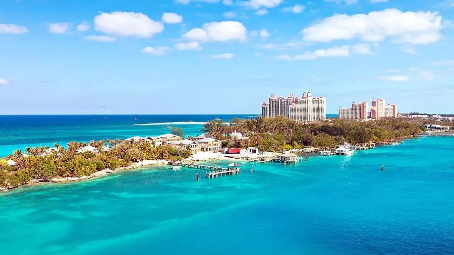 Reuters: Родители Сэма Бэнкмана-Фрида и топ-менеджеры FTX купили недвижимости на Багамах на $121 млн