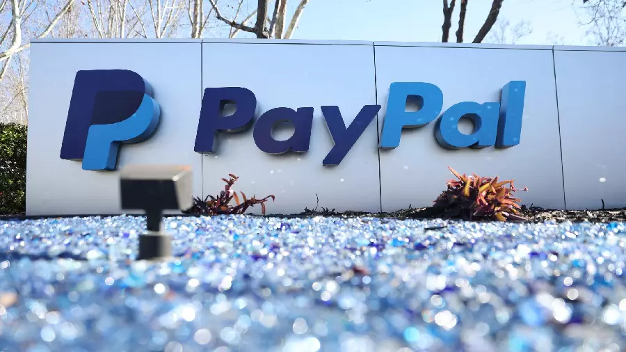 PayPal announced a service for converting stablecoin PYUSD into US dollars