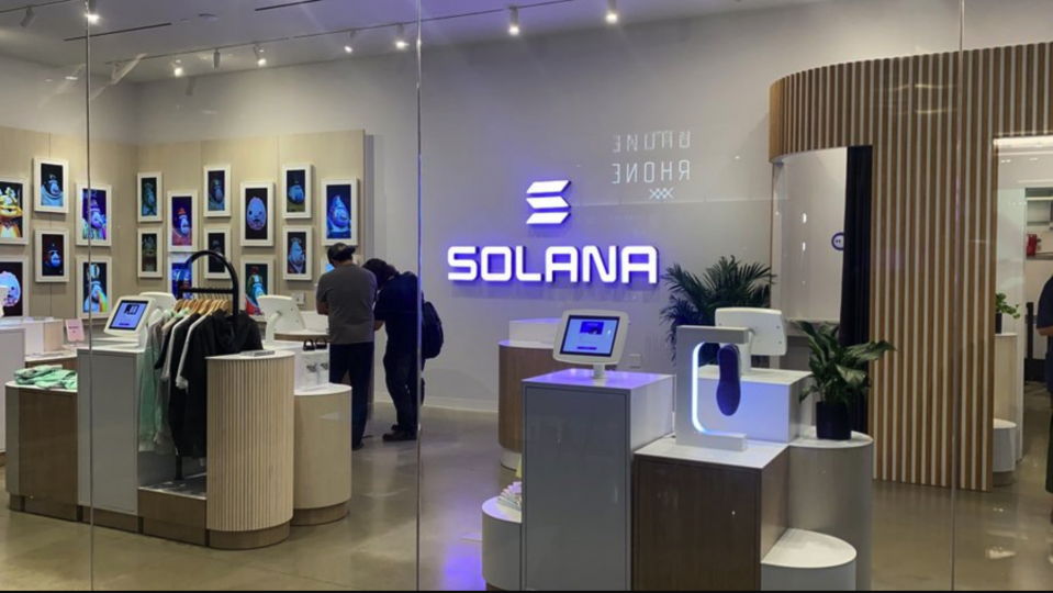 В Нью-Йорке открывается Web3-магазин Solana Spaces