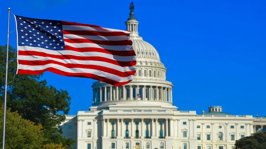 В Конгрессе США начали расследовать ограничение банковских услуг криптокомпаниям