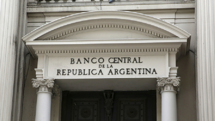 ЦБ Аргентины ограничил продажу долларов криптовалютным трейдерам