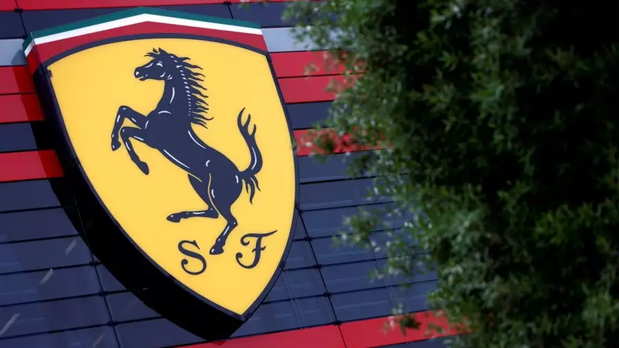 Автопроизводитель Ferrari будет продавать суперкары за криптовалюты