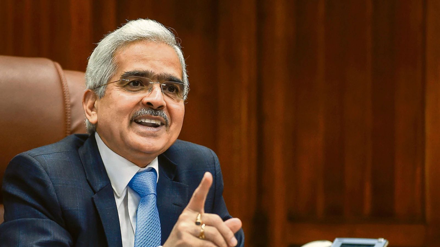 RBI Governor warns the public against investing in crypto assets